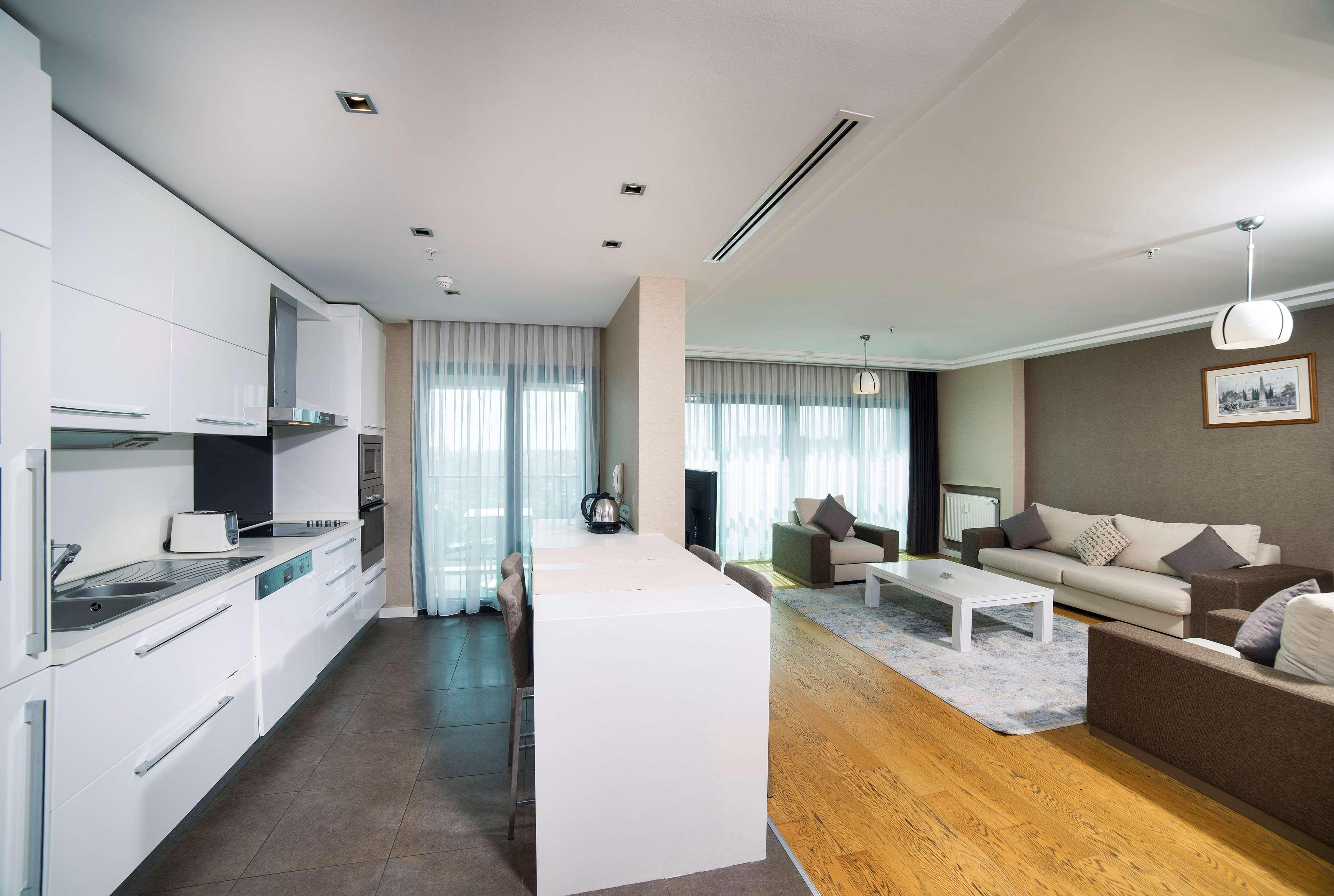 Radisson Residences Avrupa Tem Istambul Exterior foto