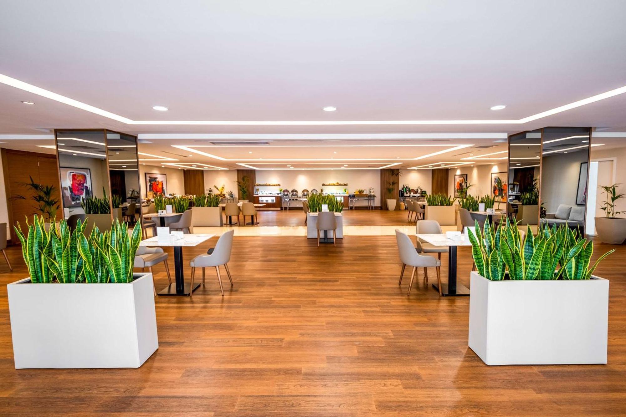 Radisson Residences Avrupa Tem Istambul Exterior foto