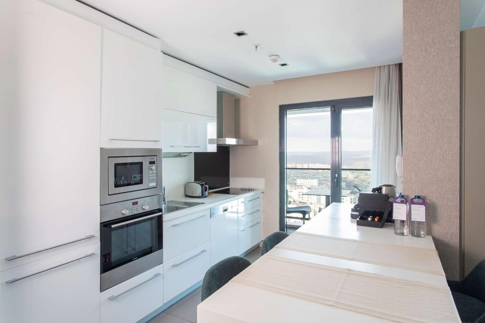 Radisson Residences Avrupa Tem Istambul Exterior foto