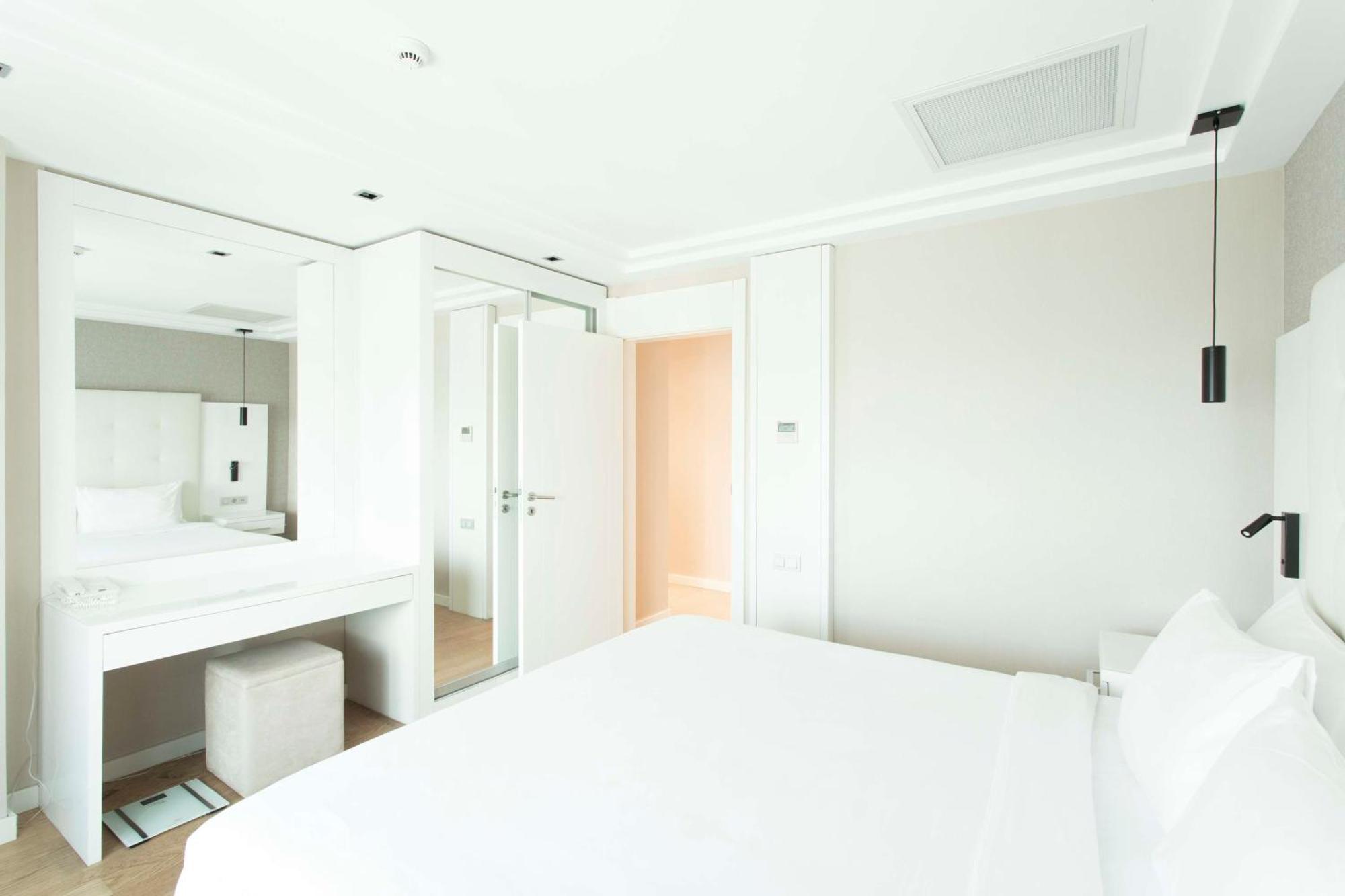 Radisson Residences Avrupa Tem Istambul Exterior foto