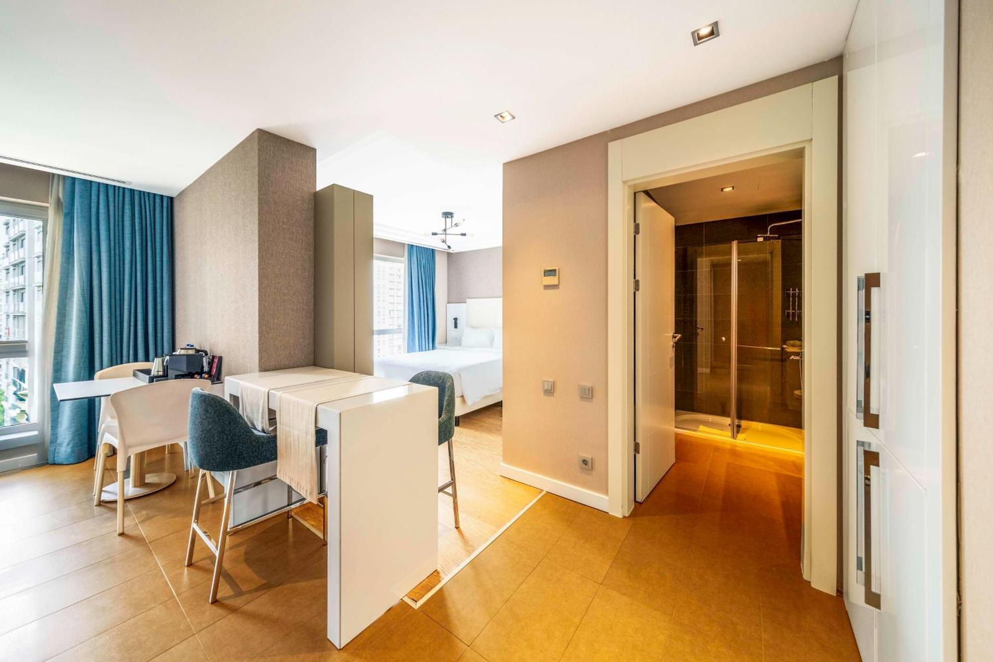 Radisson Residences Avrupa Tem Istambul Exterior foto